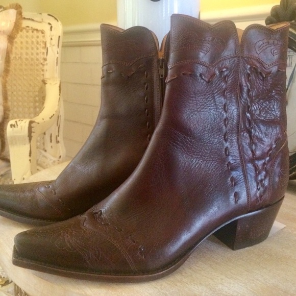 lucchese ankle boots